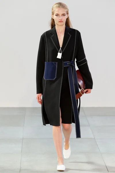 Look 25